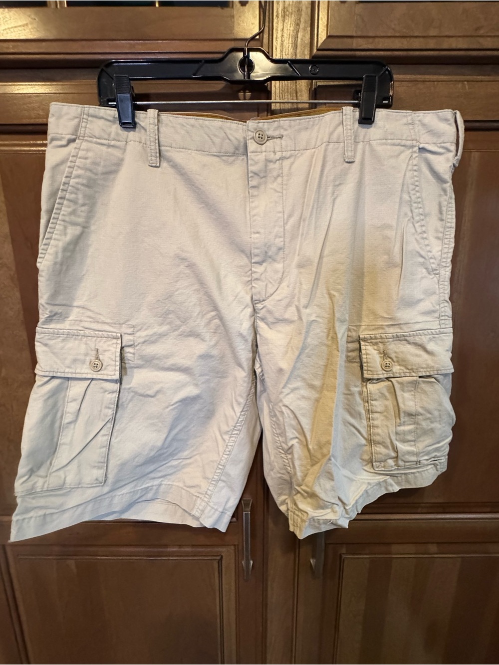 Dockers Men's Cargo Shorts in Light Tan